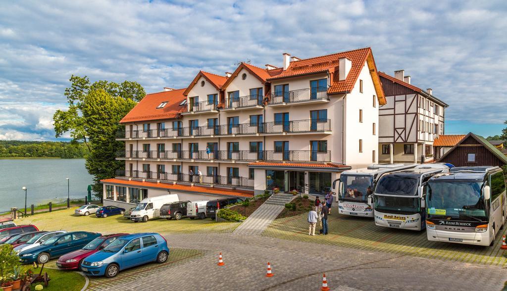 Hotel Huszcza Мронгово Экстерьер фото