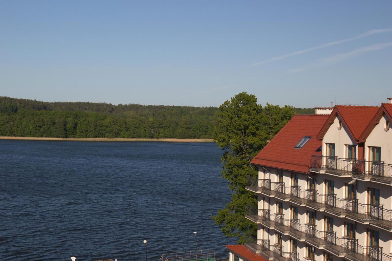 Hotel Huszcza Мронгово Экстерьер фото